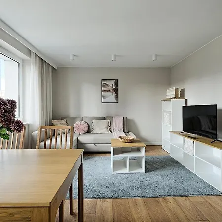 아파트 Metropolitan Heaven Emilii Plater 55