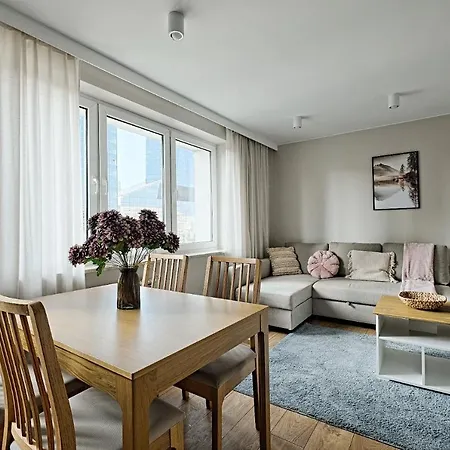 Apartamento Metropolitan Heaven Emilii Plater 55 *